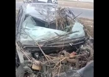 Speeding car mows down five Nepalis waiters in India