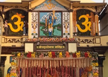 All four doors of Pashupatinath open since 3 am