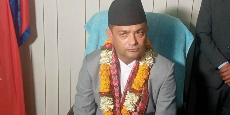 Health minister Giri leaves for Switzerland to participate in Global Summit on Patient Safety