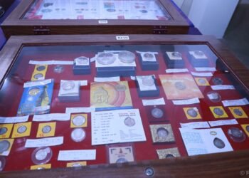 First Coin and Banknotes Exhibition begins
