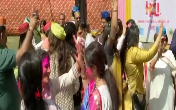 Nepali Embassy in India celebrates Holi