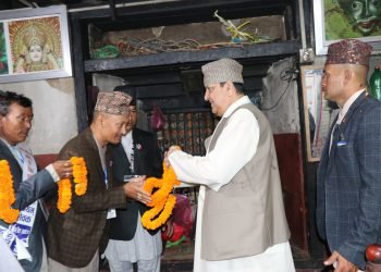 Former King Gyanendra worships at Taleju Bhawani and Aakash Bhairav Temple