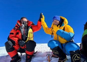 Seven Summit’s Chairman Mingma and his cousin Nima Rinji Sherpa successfully climb Mt Dhaulagiri