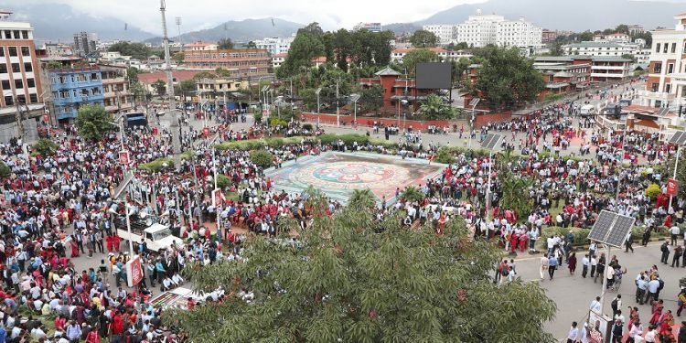 Govt, school teachers ink 7-point agreement, teachers getting back to work