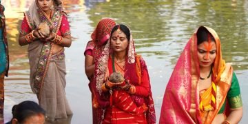 Chhath festival concludes by offering worship to rising Sun