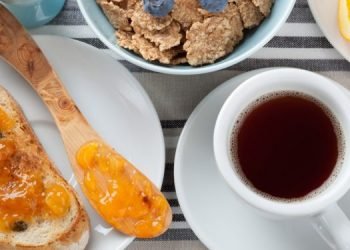 Avoid these foods on empty stomach in the morning