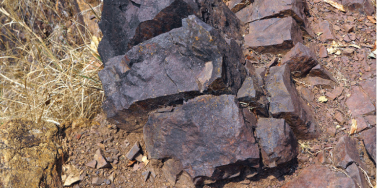 Long wait for resumption of iron ore mine in Parbat