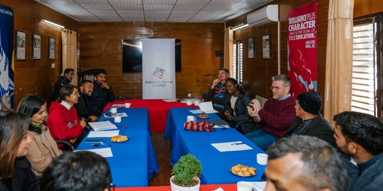 U.S. Ambassador Thompson meets with alumni of U.S. youth in policy and governance programme in Surkhet