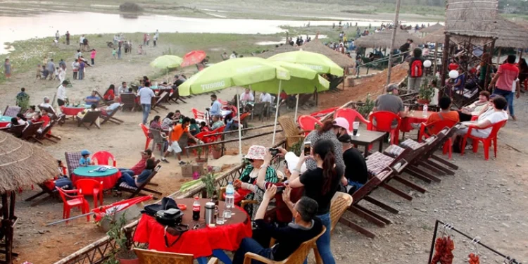 Food festival organised at Sauraha in context of St. Valentine’s Day