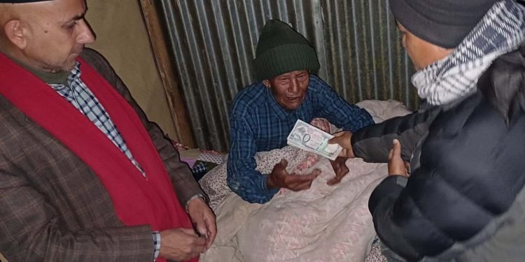 Financial assistance to Khotang fire victims