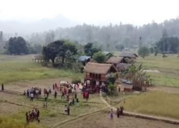 Underage same-sex couple face mistreatment, seek acceptance