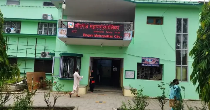 Birgunj metropolis continues removing illegal structures
