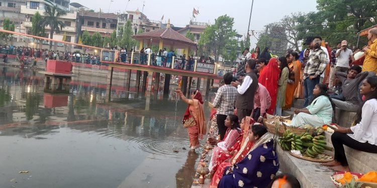 Chaiti Chhath concludes offering ‘argha’ to rising sun