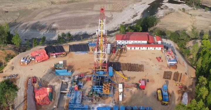 Petroleum exploration: Drilling reaches 218 metres underground
