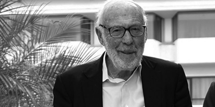 Noted philanthropist Simons passes away