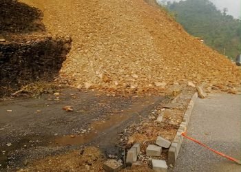 Damauli-Dumre road section obstructed