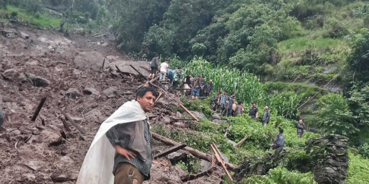 Four of a family dead in landslide
