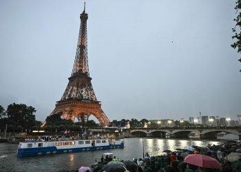 EU takes action against France for breaking spending rules