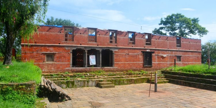 Lamjung palace being reconstructed in original, antique style