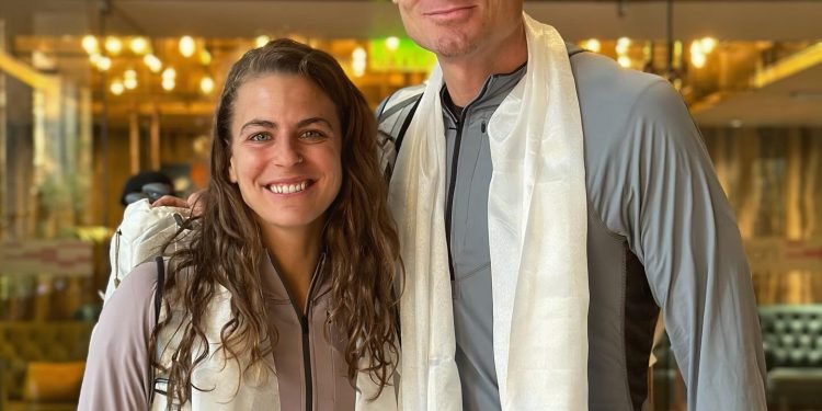 Scott and Shayna, deaf climber duo, attempting Manaslu