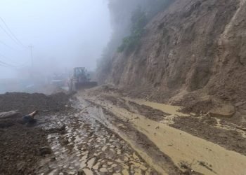 Narayangadh-Butwal road disrupted