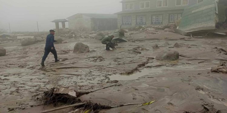 Floods in Thame river continues to erode coastal land