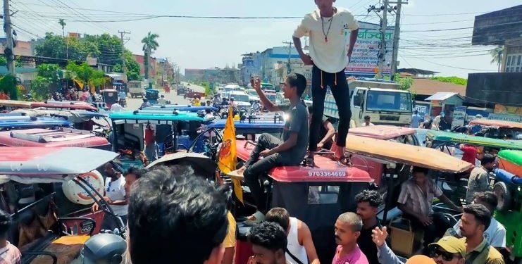 Traffic disrupted in Biratnagar as safari drivers protest