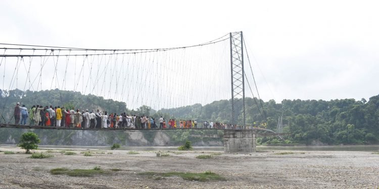 Suspension bridge linking Balmiki Ashram comes into operation