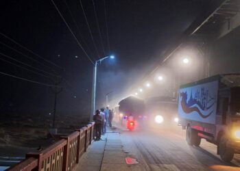 Traffic through Koshi barrage bridge resumes