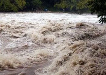Madi-Thori road blocked due to water overflow