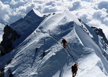 36 mountaineers receive climbing permit for autumn