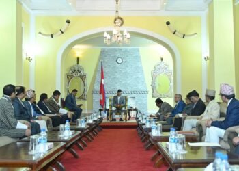 Chief Election Commissioners from various SAARC nations call on President