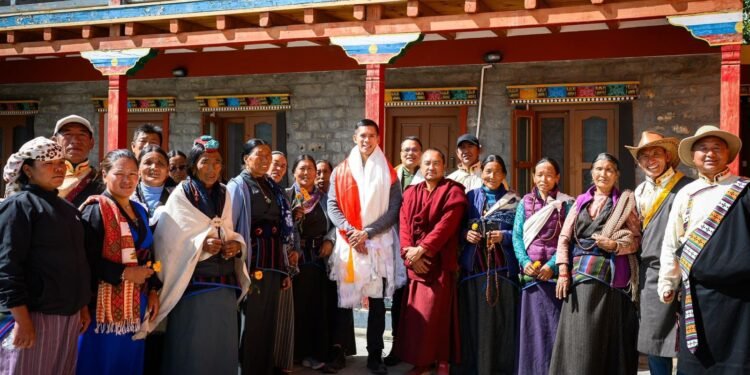 U.S. Public Affairs chief Mike Harker visits Upper Mustang