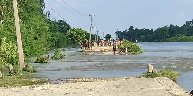 Flood damages Rajbiraj-Kunauli road