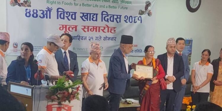 Gaindakot’s Regmi receives ‘Best Farmer Award’