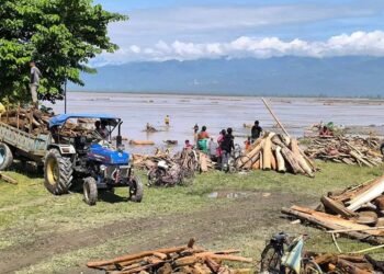 Flooded Koshi River: Opportunity for livelihood for some and cause of devastation for others