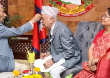 PM Oli receives Dashain ‘tika’