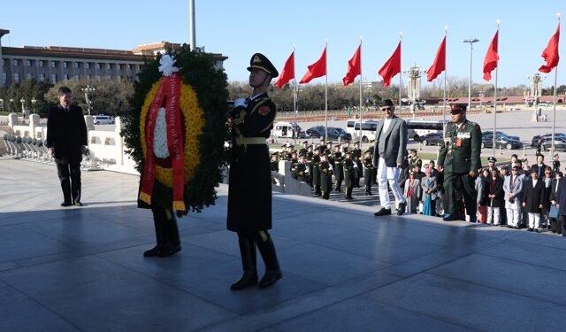 PM Oli lays wreath at Martyrs’ Monument in China