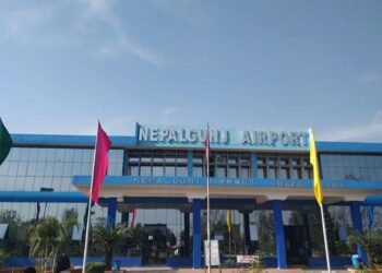 Low visibility affects air flight