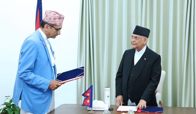 Newly appointed KU VC takes oath