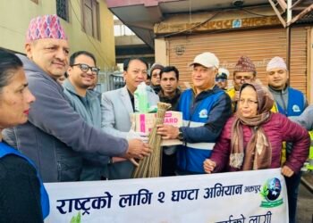 Health Minister Thapa joins campaign ‘Two hours for the nation’