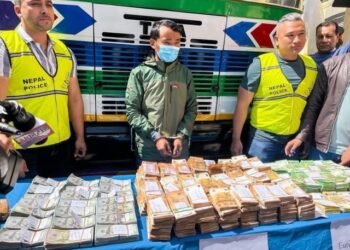 One held with more than Rs 200 million from Jhor area