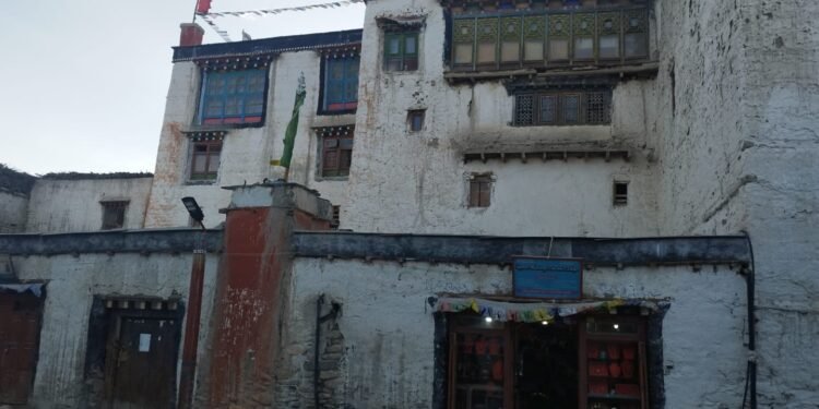 Once powerful Tashi Dhyaphel Durbar in Lomanthang is now isolated