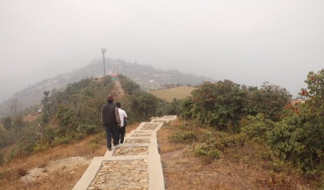 Minister vows resolving drinking water problem in Kalaiya