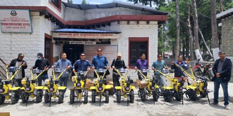 Mustang farmers distributed agricultural tools