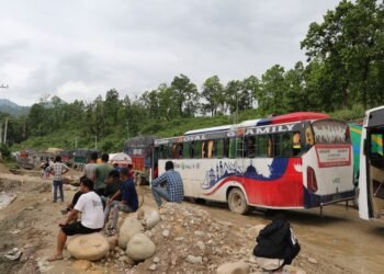 Butwal-Narayangadh road completely blocked