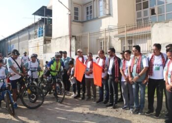 Minister Yadav emphasizes use of bicycle to minimize air pollution