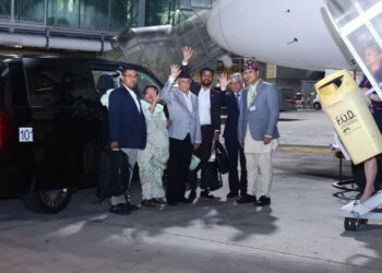 PM Oli arriving home today