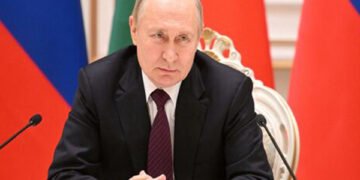 Putin’s bodyguards carried “poop suitcase” to Alaska summit with Trump: Report