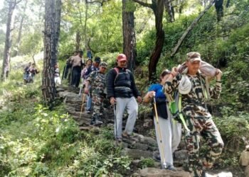 NA rescues 12 trekkers rescued from Gosainkunda